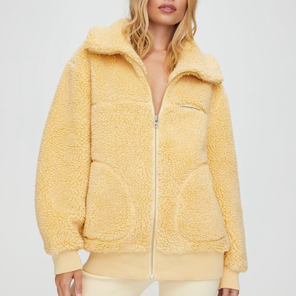 Aritzia Wilfred Free The Teddy Jacket in Yellow XS - SM